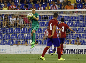 TEmp. 2015-2016. Oblak atrapa un balón aéreo 