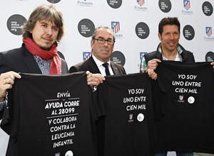 Simeone y Adelardo, en la presentación de la campaña contra la leucemia infantil