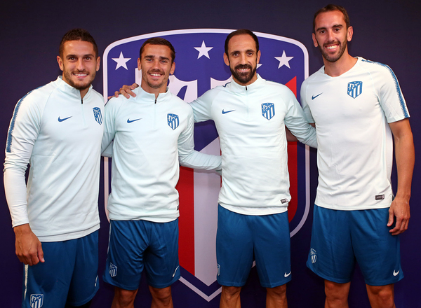 Koke, Antoine Griezmann and Atlético de Madrid Players Visit #49ersCamp