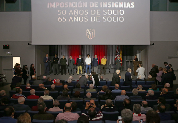 Imposici&oacute;n insignias 50 y 65