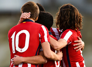 Temp 2020/21 | ATM Madrileño B celebración piña