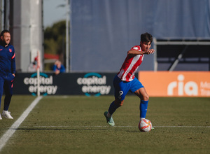 Temporada 21-22 | Atlético de Madrid B - CD Galapagar | Carlos Martín solitario