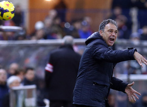 temporada 13/14. Partido Atlético de Madrid- Levante. Caparrós en la banda