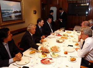 temporada 13/14. Comida de directivas Atlético- Valencia. La Dorada