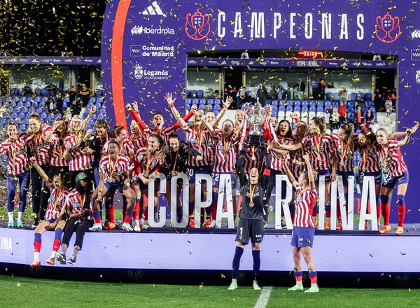 Temp. 22-23 | Final Copa de la Reina | Real Madrid - Atlético de Madrid | Campeonas celebración