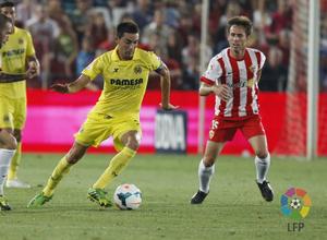 Temporada 2013/14. .Corona, centrocampista del Almería