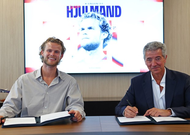Firma Hjulmand y Miguel Ángel