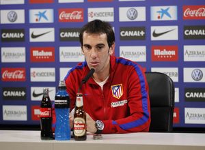 Temporada 13/14. Rueda de prensa. Godín